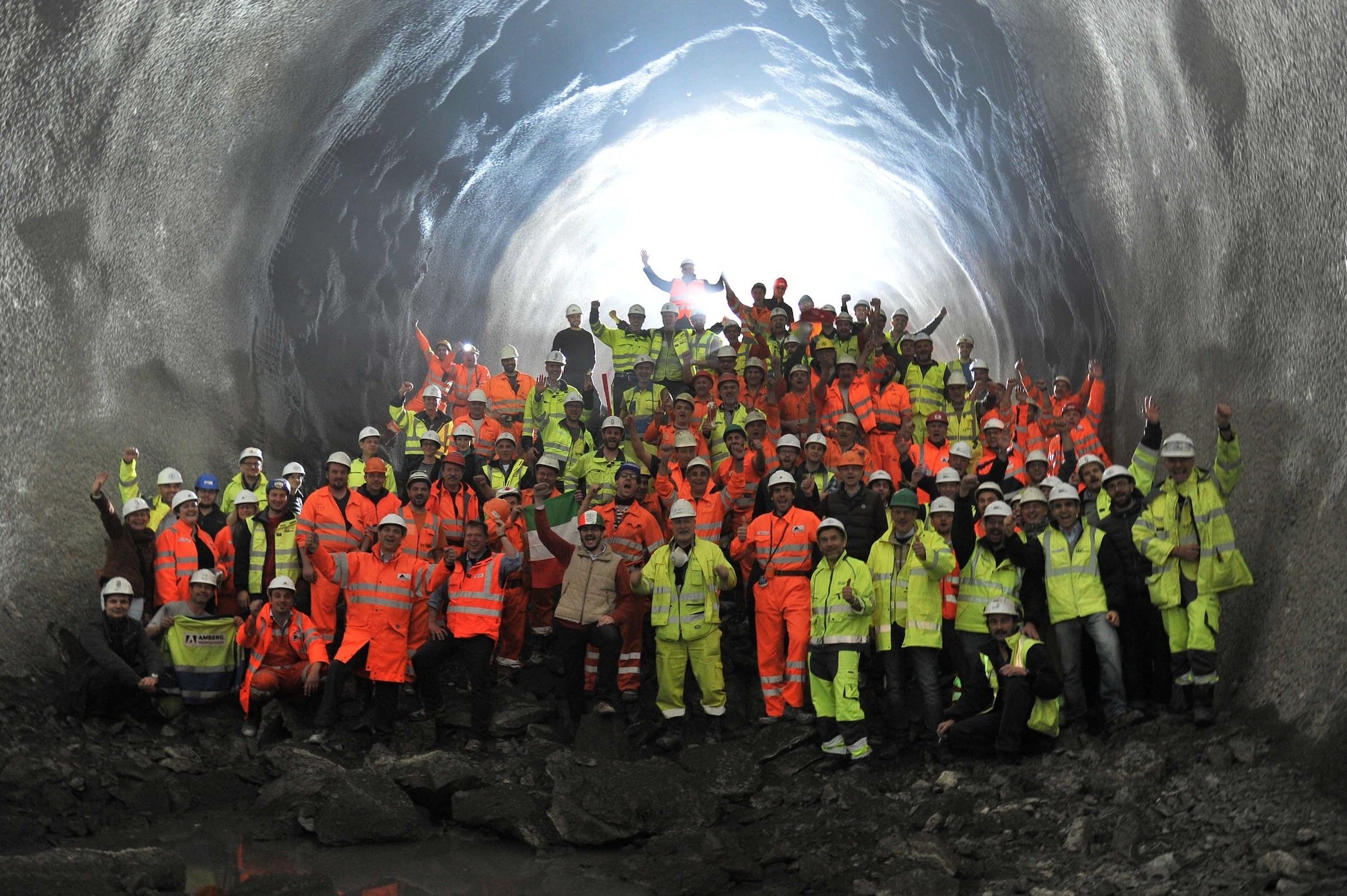 Und noch ein Durchbruch, hier im Ceneri-Basistunnel bei Sigrino. 