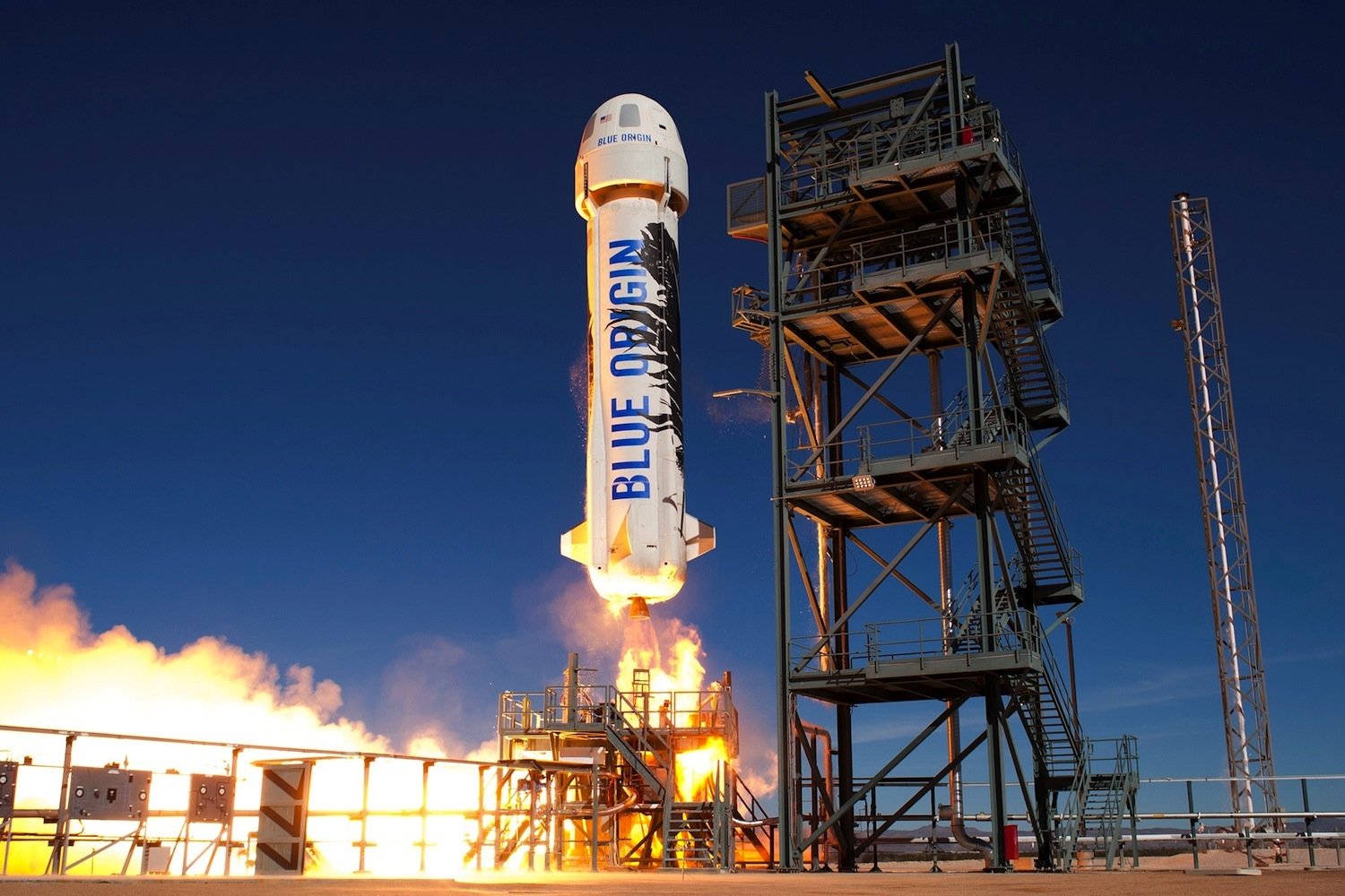 Start der New Shepard: Blue Origin ließ die Recycling-Rakete auf einem Testgelände in Texas abheben.
