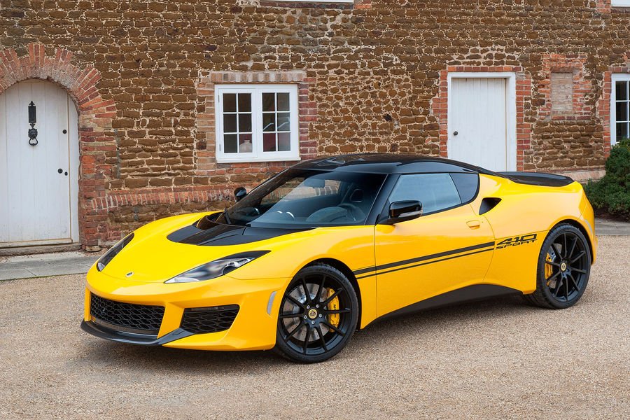 Lotus präsentiert in Genf den verbesserten Evora Sport 410. Der Sportwagen fährt rund 300 km/h Spitze.