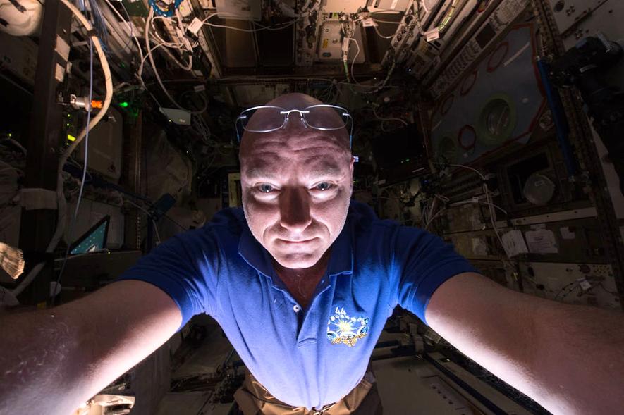 Nasa-Astronaut Kelly nach 340 Tagen Schwerelosigkeit wieder auf der Erde