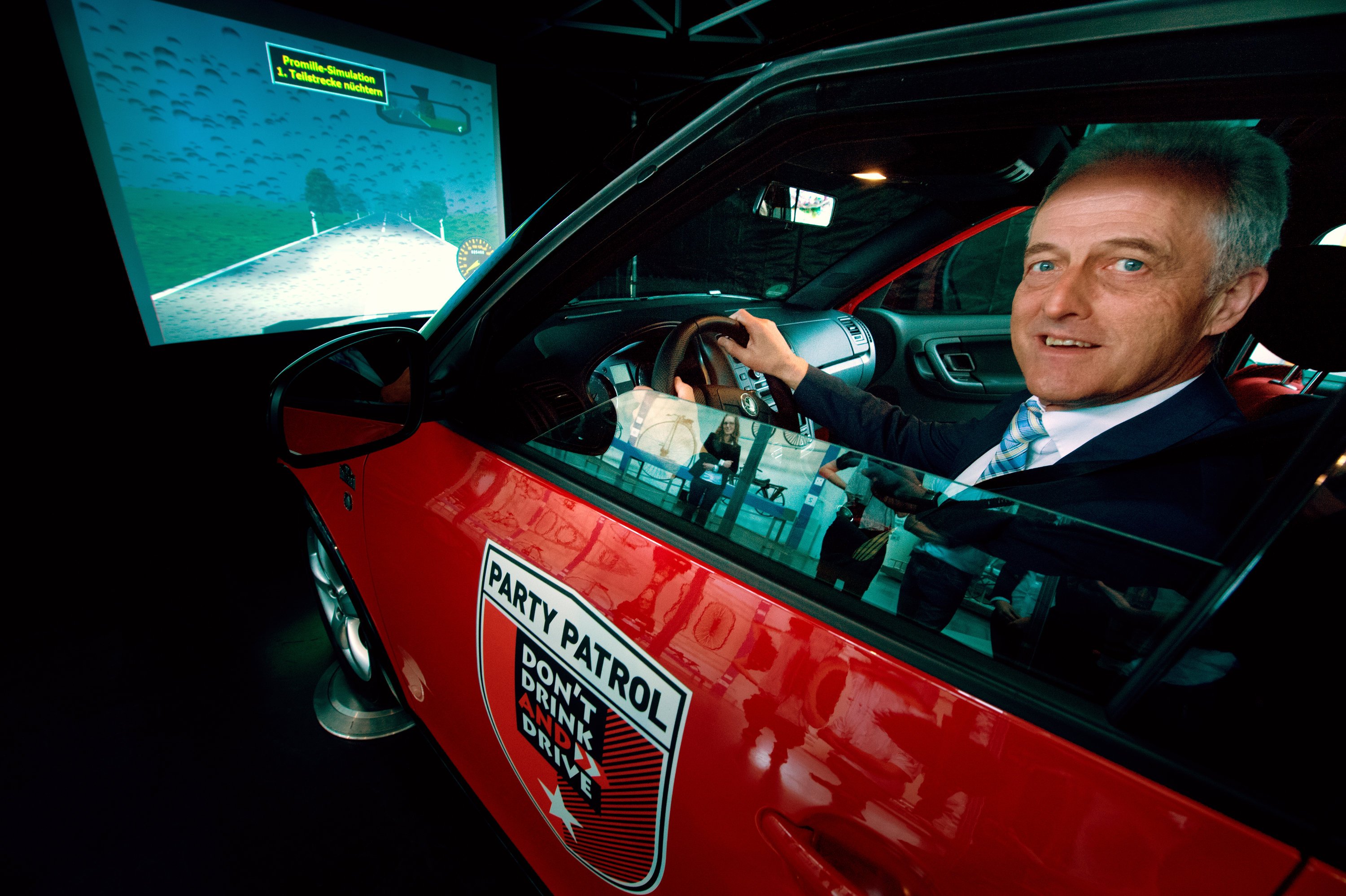 Der frühere Bundesverkehrsminister Peter Ramsauer (CSU) wirbt 2013 in München dafür, beim Autofahren grundsätzlich auf Alkohol zu verzichten.