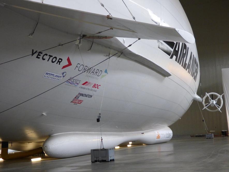 Weltgrößtes Luftschiff bereitet sich auf Testflug vor