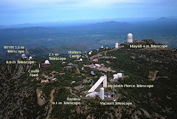 Luftaufnahme Kitt Peak National Observatorium in Arizona.