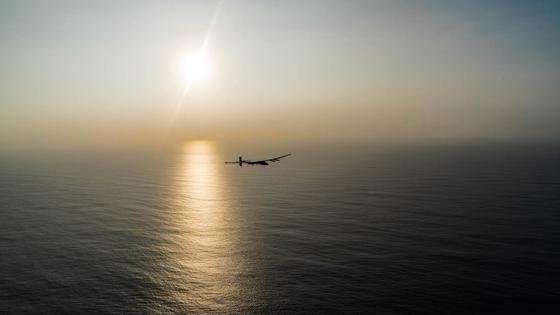 Point of no return: Seit gestern ist Bertrand Piccard mit dem Solarflieger Solar Impulse 2 wieder unterwegs. Von Hawaii nach Mountainview. Geplante Flugzeit: 62 Stunden. 