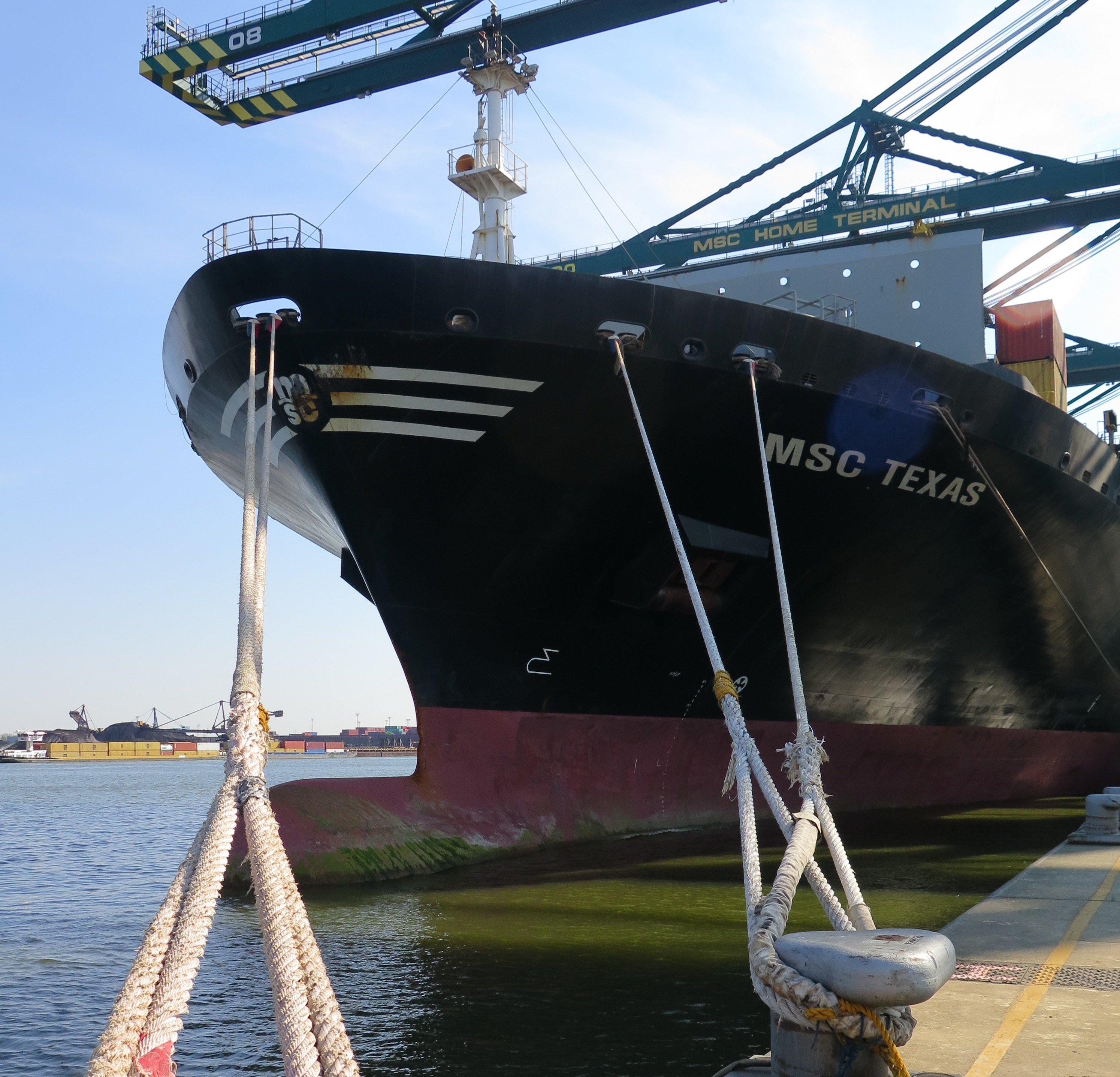 Die MSC Texas ist das erste Containerschiff, das sein Südwasser durch eine Filteranlage gewinnt, die mit Abwärme der Motoren betrieben wird.