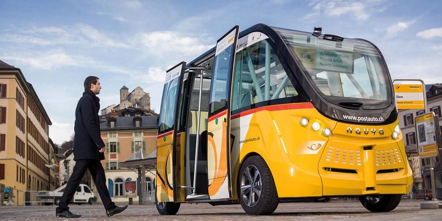 In der Schweiz fahren die ersten Elektrobusse ohne Fahrer
