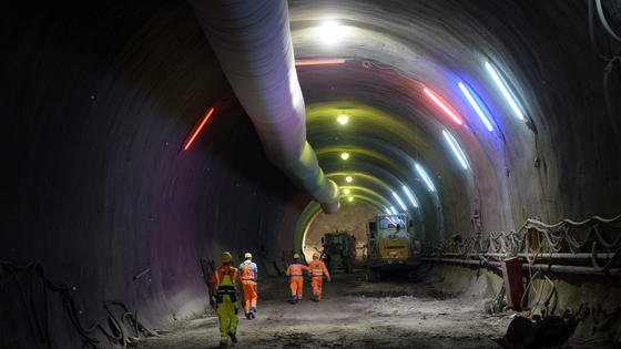 Bauarbeiter Anfang Juni im Cannstatter Tunnel des Bahnprojekts Stuttgart 21: Der Bundesrechnungshof rechnet damit, dass die Gesamtkosten von bislang 6,5 auf bis zu 10 Milliarden Euro steigen.