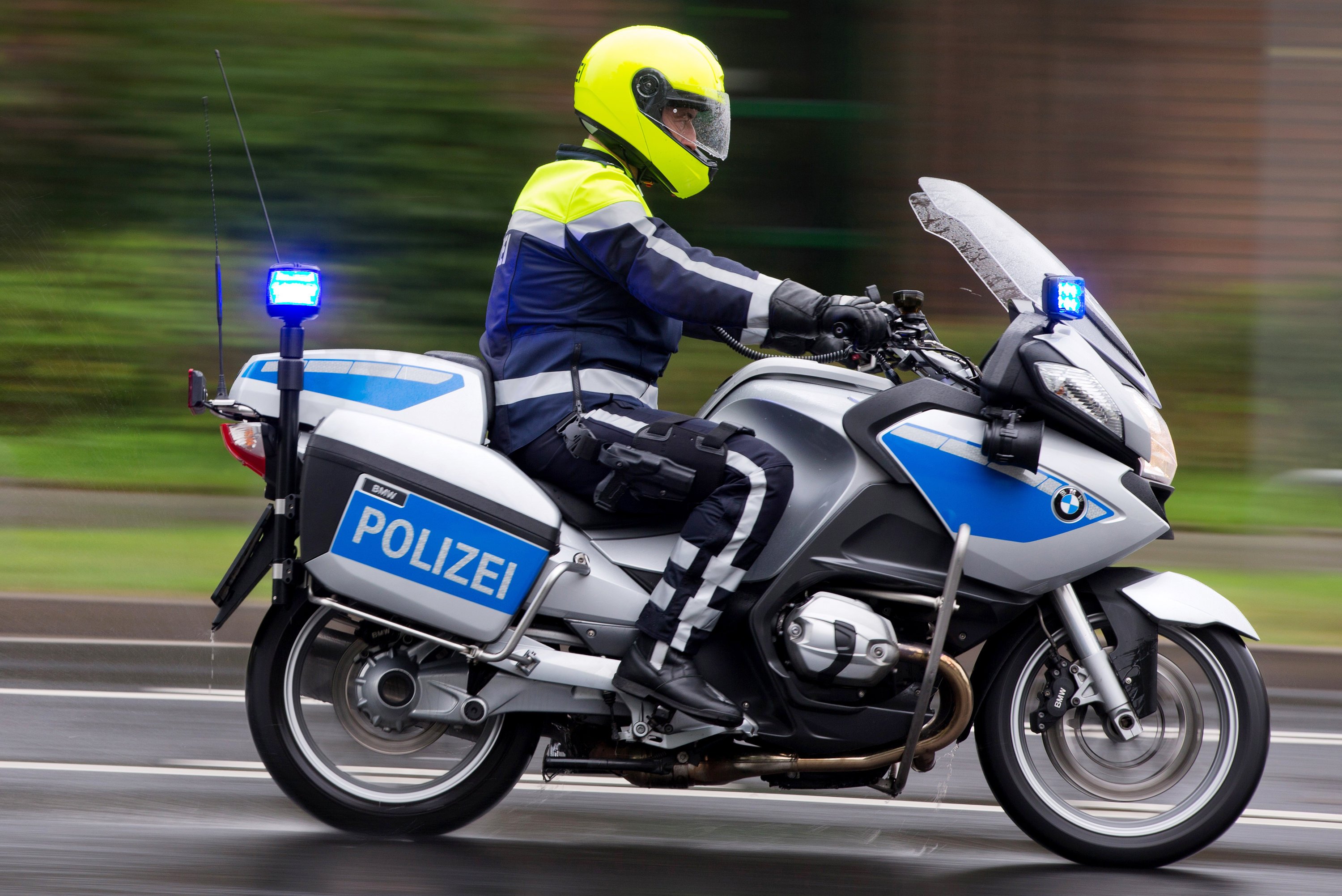 Polizist auf Streife: Softwareprogramme berechnen auch, wo und in welcher Intensität Polizeipräsenz vonnöten ist.