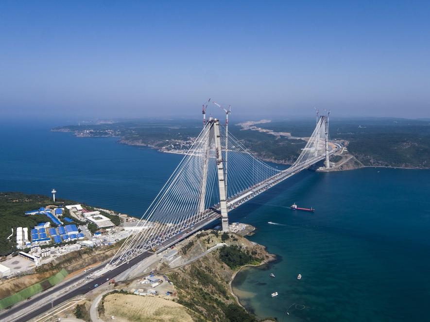 Diese Brücke über den Bosporus stellt Weltrekorde auf ingenieur.de
