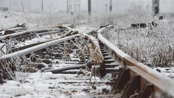 Schnee und Eis: Jeden Winter verschlingt die Beheizung der Schienen auf dem Streckennetz der Deutschen Bahn etwa 44 Miillionen Euro.