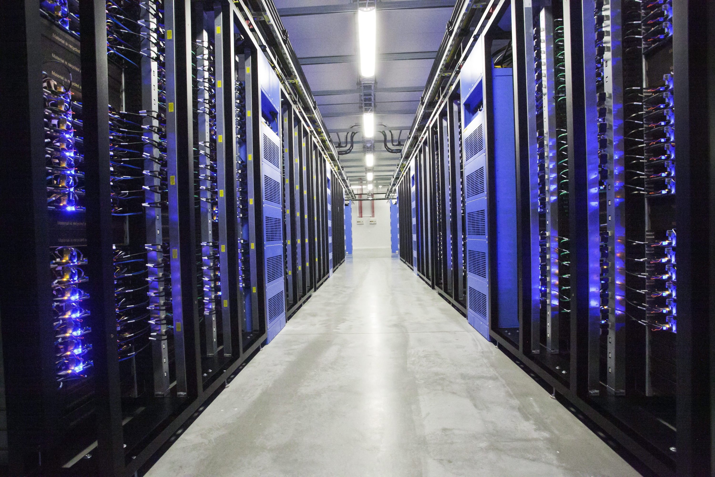 Facebook-Server in Lulea in Schweden: Ein gängiger CPU in Serverfarmen erzeugt bis zu viermal mehr Wärme als eine Induktionsherdplatte.