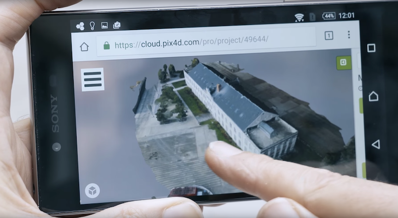 Die Cloud-Software von Pix4D erstellt mit den Fotos ein fotorealistisches 3D-Modell. 