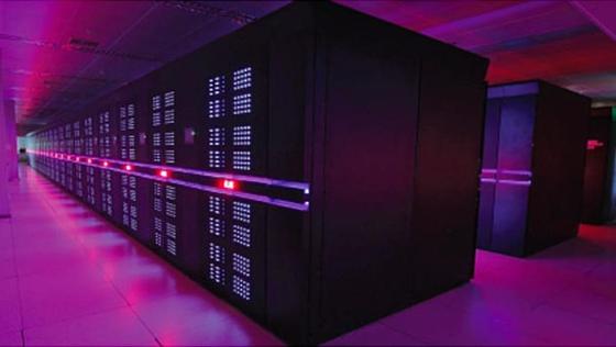 Mit dem Supercomputer Tianhe-2 der National University of Defense Technology hatte sich China 2013 die Spitze der Top-500-Liste der Supercomputer erobert. 2016 belegte Tianhe-2 im Ranking immer noch den zweiten Platz. Jetzt kündigt China für Anfang 2018 mit Tianhe-3 den ersten Protonypen eines Exa-Flop-Rechners an. 