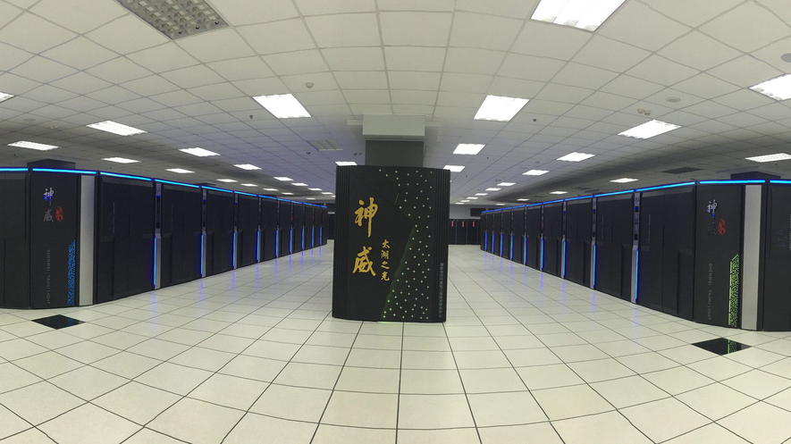 China hat die schnellsten Computer der Welt: Mit einer Spitzenleistung von rund 93 Petaflops ist der Supercomputer Sunway TaihuLight fast dreimal so schnell wie Tianhe-2.