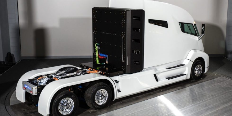 Brennstoffzellen-Truck mit Bosch-Antrieb soll fast 2.000 km weit fahren