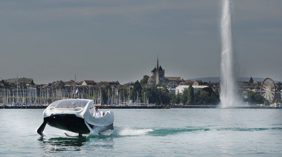 Wassertaxis schweben über Genfer See – und bald über Elbe und Rhein?