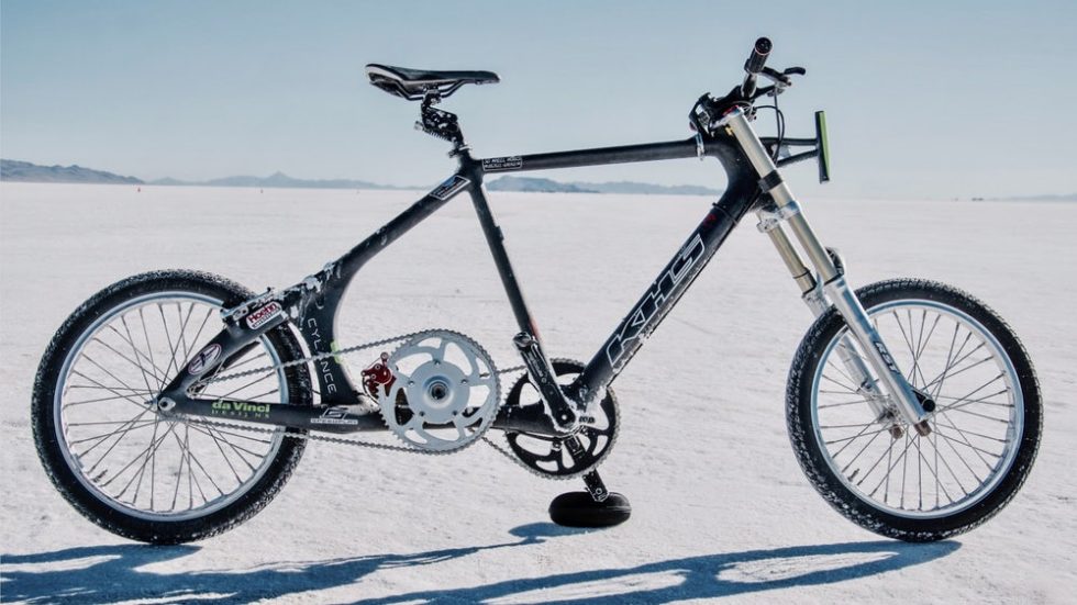 Der schnellste Mensch auf dem Fahrrad erreicht 296 km/h 