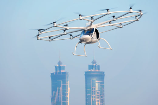 Der Volocopter 2X bei einem Testflug in Dubai. Foto: Volocopter