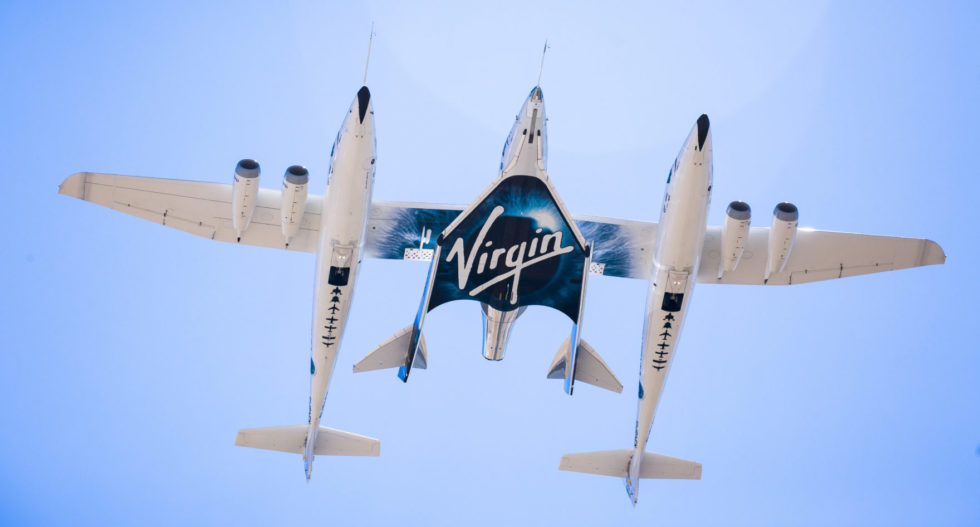 Das Trägerflugzeug von Virgin Galactic bringt die VSS Unity in die Lüfte.