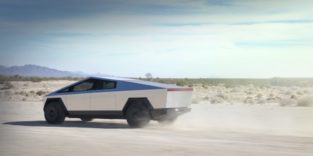 Cybertruck auf der Straße