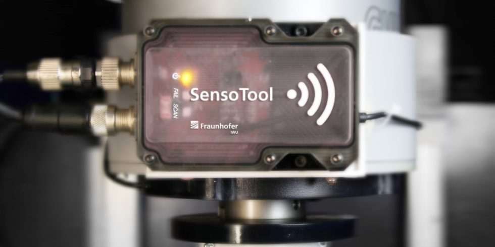 Bild 1. „SensoTool“: Intelligentes Fräswerkzeug mit Sensorik und Datenvorverarbeitung zur Onlineüberwachung von Fräsprozessen. Foto: Fraunhofer IWU
