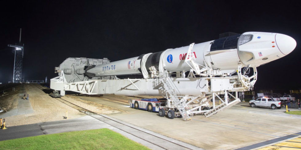 SpaceX bringt Rakete an den Start