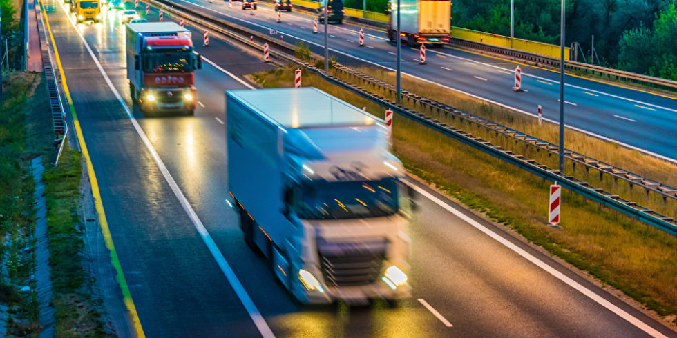 Lkw auf Autobahn