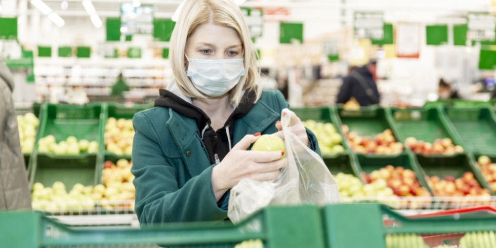 Nach Berechnungen des Hermann-Rietschel-Instituts ist das Ansteckungsrisiko im Supermarkt deutlich niedriger als beispielsweise in Klassenzimmern oder Büros. Foto: panthermedia.net/Demanna