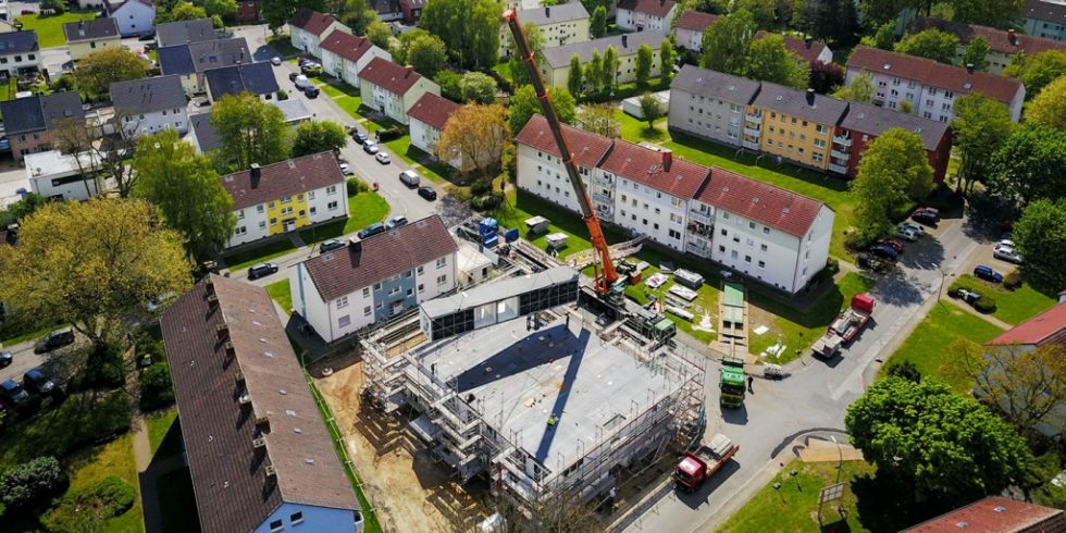 Die Vorfertigung und die kurze Bauzeit durch die Modulbauweise sorgen für weniger Baustellenverkehr und einer Reduktion von Lärm und Baustaub Foto: ALHO Holding GmbH