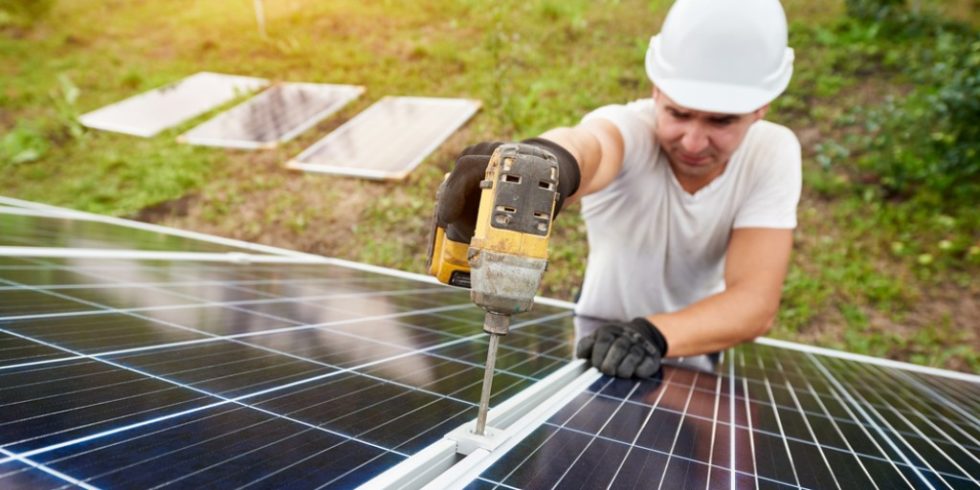 Boom bei Solarstromanlagen: Immer mehr Privathaushalte setzen bei der Energieerzeugung auf die Kraft der Sonne. Foto: panthermedia.net/anatoliy_gleb

