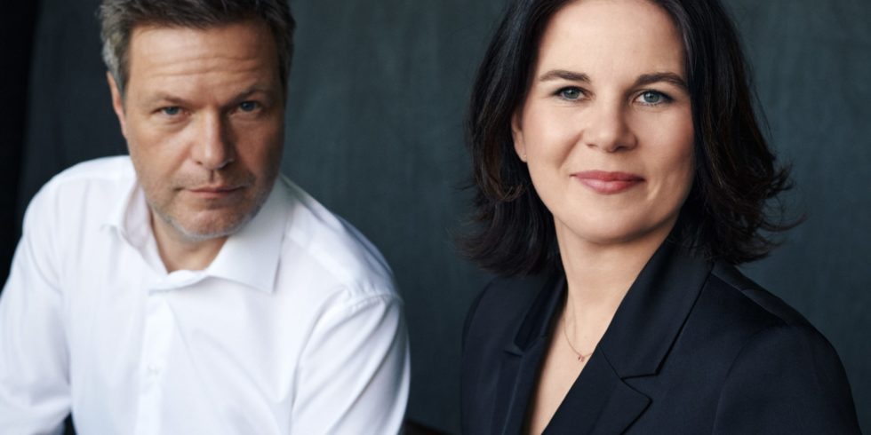 Grünen-Kanzlerkandidatin Annalena Baerbock und Grünen-Co-Chef Robert Habeck im Wahlkampfmodus vor der Bundestagswahl 2021. Foto: Bündnis 90/Die Grünen