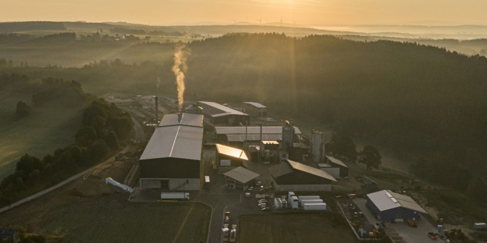 Die Erzeugungsanlage im Energiepark Wunsiedel soll bereits in der ersten Ausbaustufe einen Wasserstoffbedarf von über 900 Tonnen pro Jahr decken können. Foto: Siemens AG