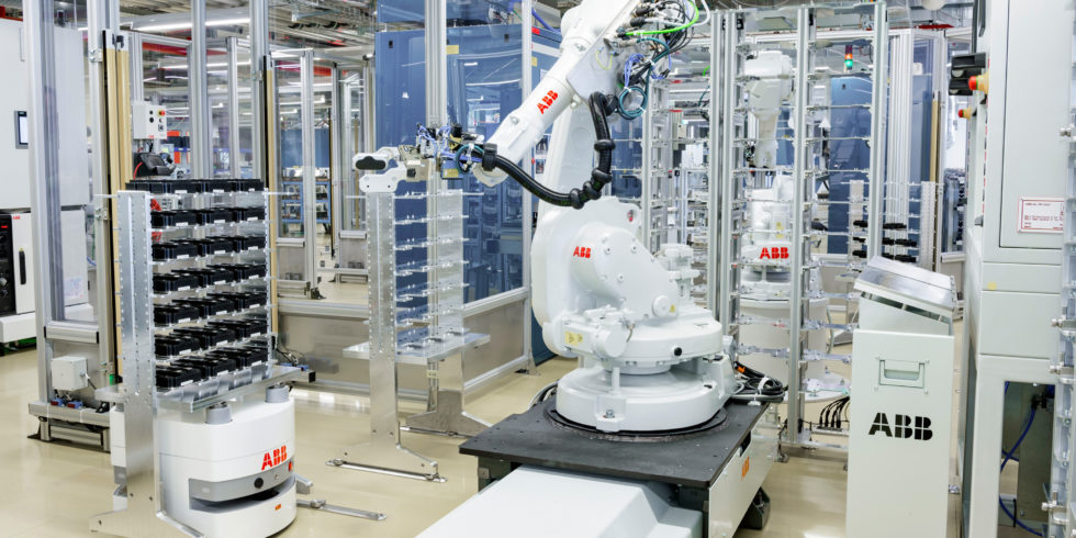 BlueBotics-mini mobile robots von ABB. Foto: ABB/IFR 