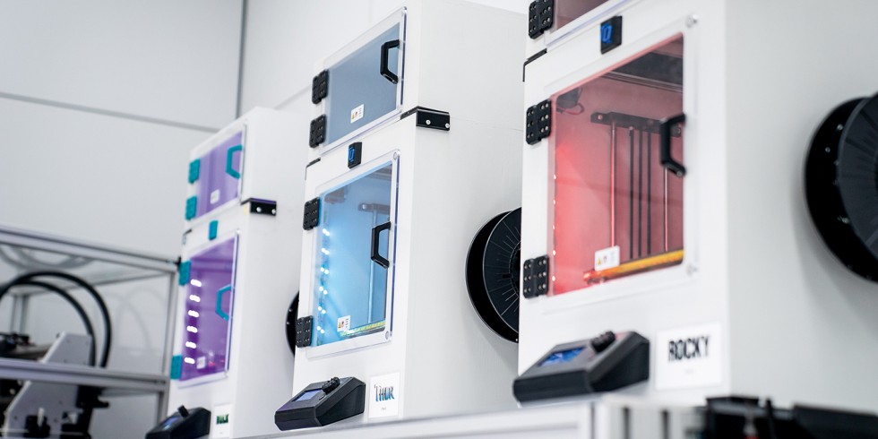 Bilder aus dem 3D-Druckbereich eines Elektronik-Dienstleisters: Die EMS-Branche ist eindeutig einer der Nutznießer der Vorteile von Additiven Technolgien. Foto: TQ