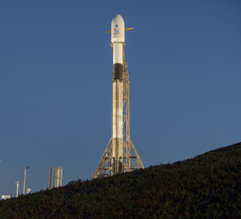 An Bord einer Falcon-9-Rakete von SpaceX startet die Dart-Sonde. Foto: Nasa