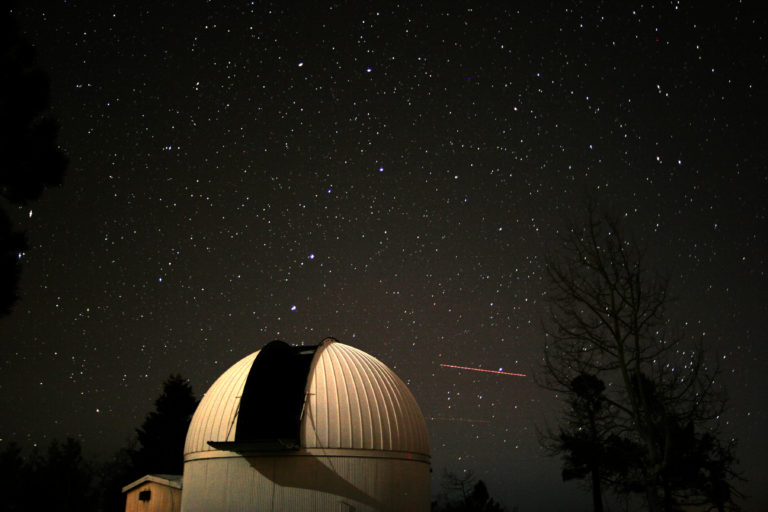 Catalina Sky Survey in Arizona. Hier entdeckten Astronomen den Asteroiden „2022 AE1“. Foto: Nasa