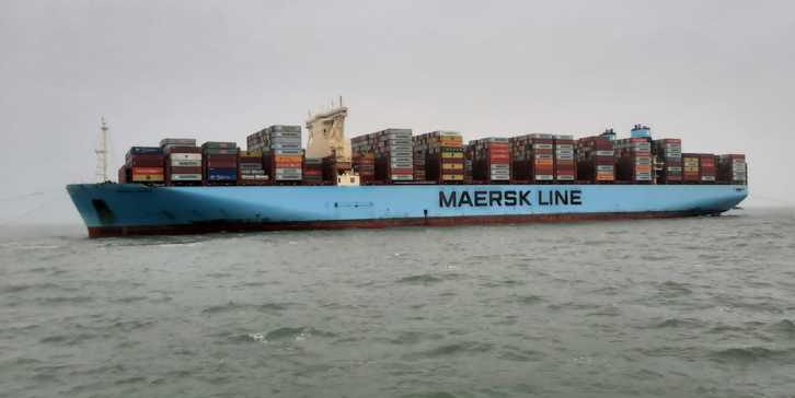 Vor Wangerooge ist das Containerschiff "Mumbai Maersk" auf Grund gelaufen. Foto: Havariekommando