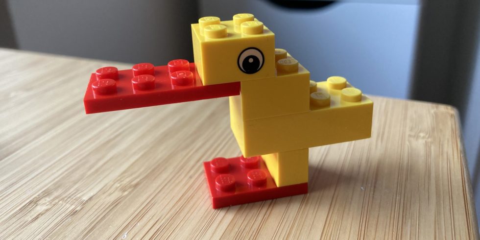 Nur eine von nahezu unendlich vielen Möglichkeiten, aus sechs Lego-Steine eine Ente zu bauen. Foto: ingenieur.de