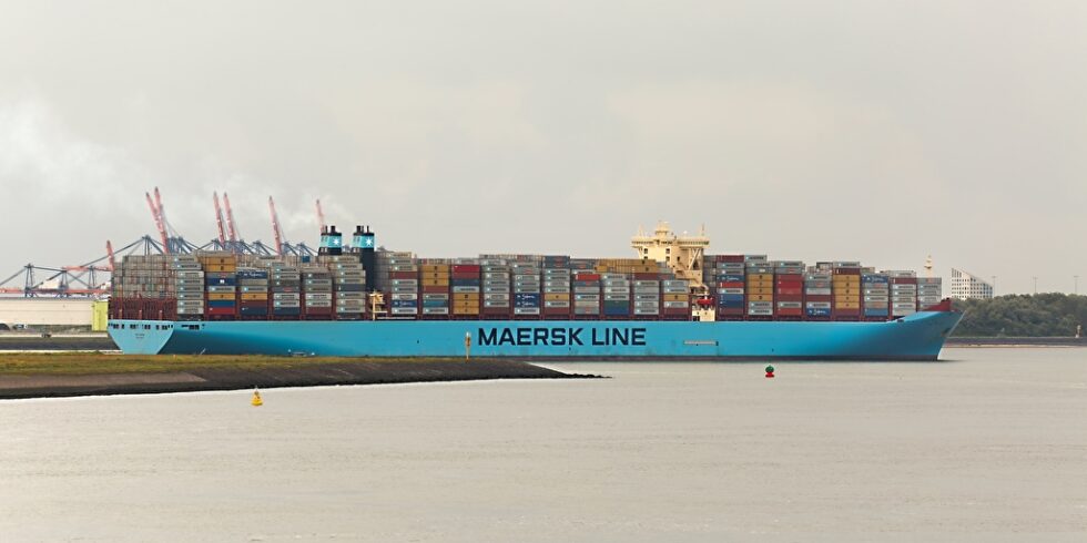 or Wangerooge ist das Containerschiff "Mumbai Maersk" auf Grund gelaufen. (Symbolfoto). Foto: PantherMedia / Gudella
