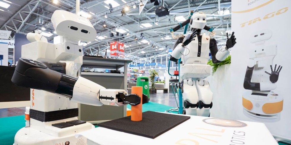Automatica Trend Index 2022: Im Auftrag der Weltleitmesse automatica wurden 100 Fach- und Führungskräfte aus Industrie-Unternehmen in Deutschland befragt, die über den Einsatz von Robotik und Automation entscheiden. Foto: automatica