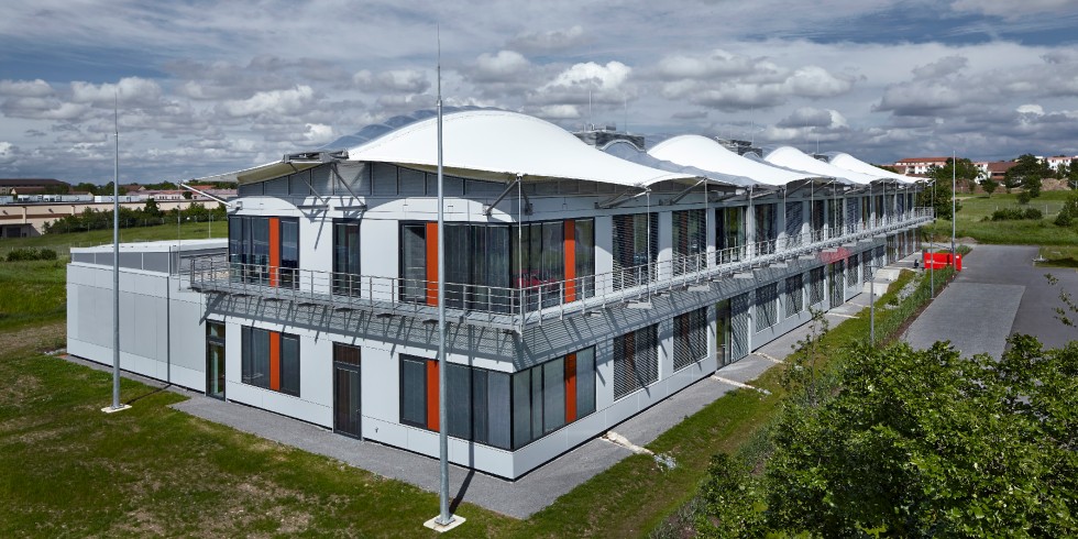 Start in einem neuen Gebäude: Das Center for Applied Energy Research e.V. (CAE) in Würzburg. Foto: CAE, SSF Ingenieure
