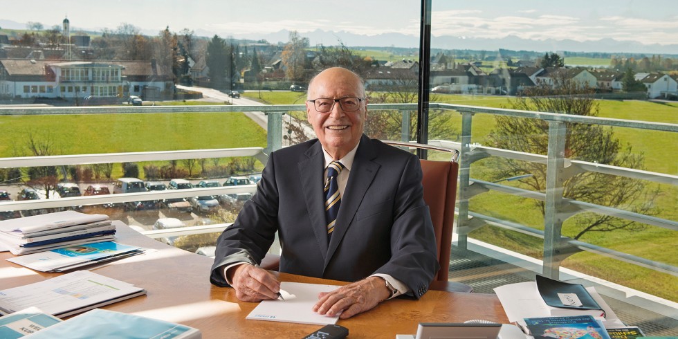 Fritz Mayr, Senior-Chef von mayr Antriebstechnik (1926 - 2023). Foto: mayr Antriebstechnik/Eddie Wölfl