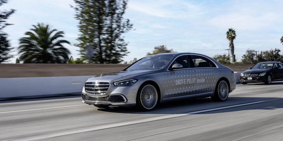 Mercedes S-Klasse mit Drive Pilot für autonomes Fahren