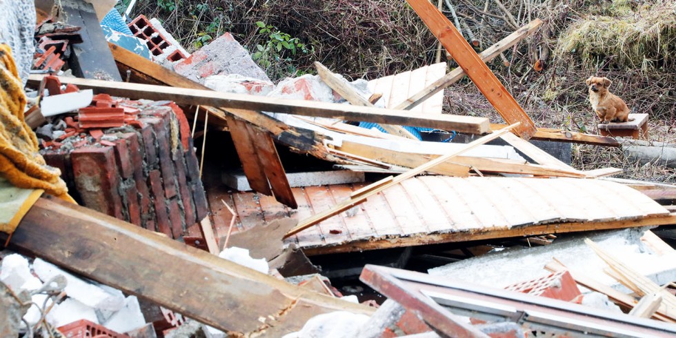 Erdbeben können furchtbare Folgen haben wie derzeit in der Türkei und Syrien, aber auch näher an Mitteleuropa. Unser Foto entstand iin Kroatien nahe Petrinja, wo am 29. Dezember 2020 ein Beben der Magnitude 6,4 zahlreiche Häuser zum Einsturz und sieben Menschen den Tod brachte. In Deutschland ist die Erdbebengefährdung geringer, aber in einigen Regionen größer als früher vermutet. Foto: imago images/Pixsell