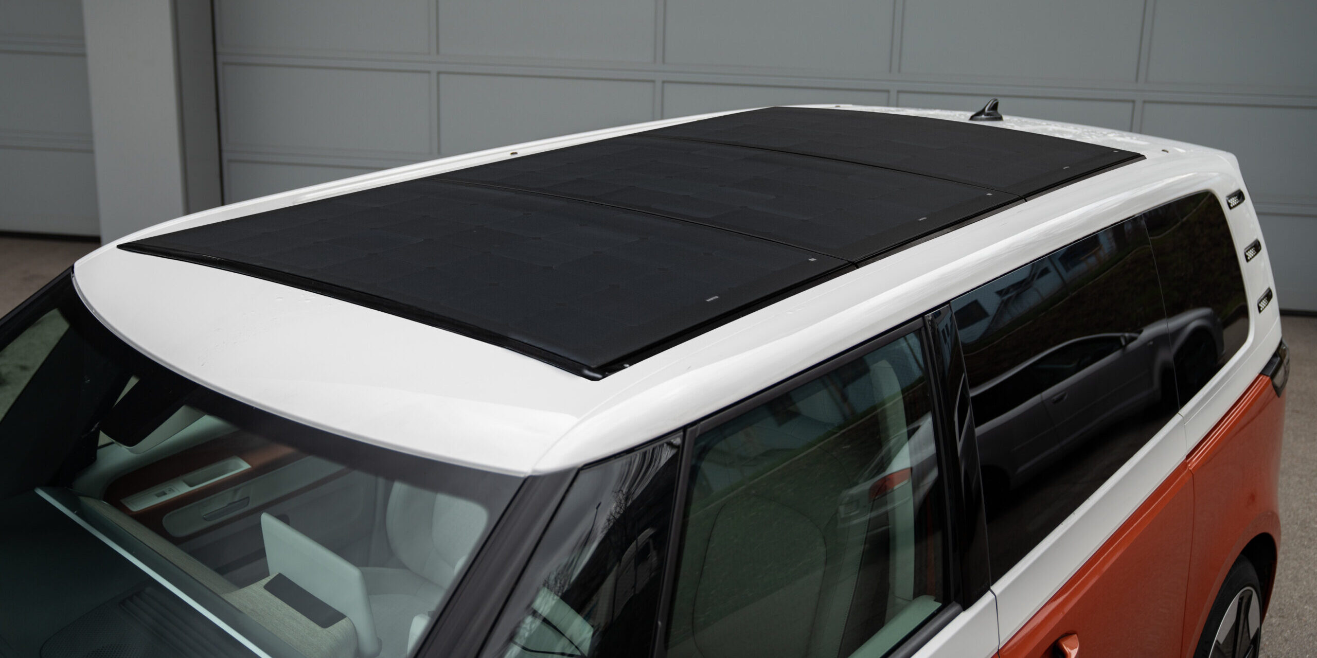 Solardach für VW ID. Buzz sorgt für fast autarke Energieversorgung