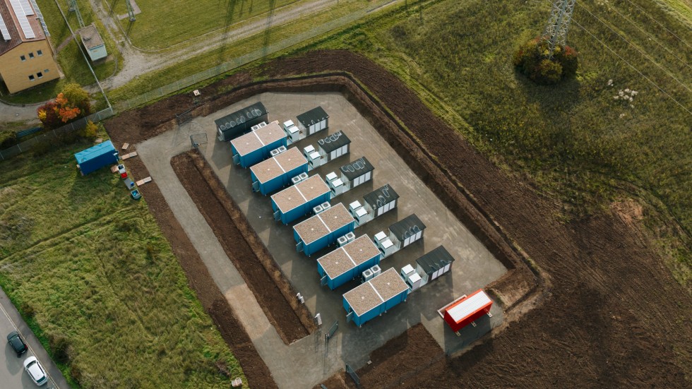 Großbatteriespeicher in Iphofen (Landkreis Kitzingen/Bayern) mit einer Speicherleistung von 20,7 MW und einer Speicherbruttokapazität von 24 MWh. Foto: Kyon Energy