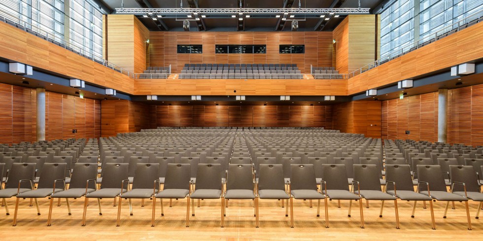 Das Congress Centrum Weimarhalle bietet als Tagungsort der ibausil im September 2023 Platz für Vorträge und Ausstellung. Foto: Thomas Müller