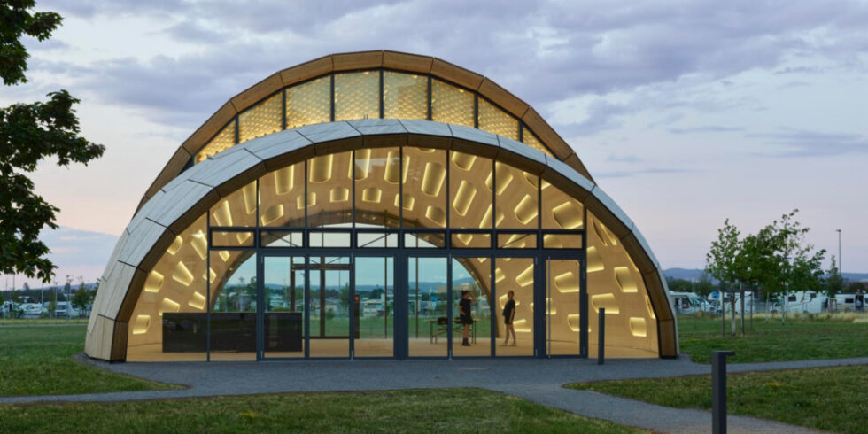 Dieser Holzpavillon ist nachhaltig.
Foto: Roland Halbe/Universität Stuttgart