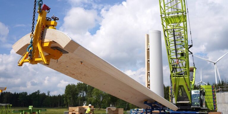 Windkraft in Fertigbauweise Schweden errichten höchstes Holzwindrad