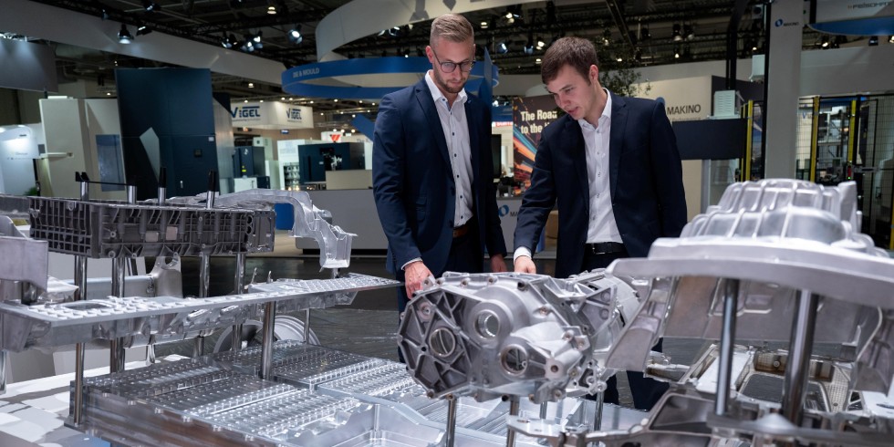 Ein Kernthema der EMO Hannover 2023 war sowohl für Aussteller als auch für Besucherinnen und Besucher der Umstieg in der Antriebstechnik auf die Elektromobilität. Und: Präzisionswerkzeug-Technologien tragen einen großen Teil dazu bei, diesen Wandel möglich zu machen. Foto: VDW